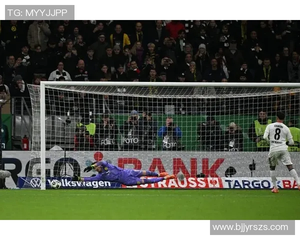 多特蒙德绝杀法兰克福,豪取三分! 多特蒙德绝杀法兰克福,豪取三分!